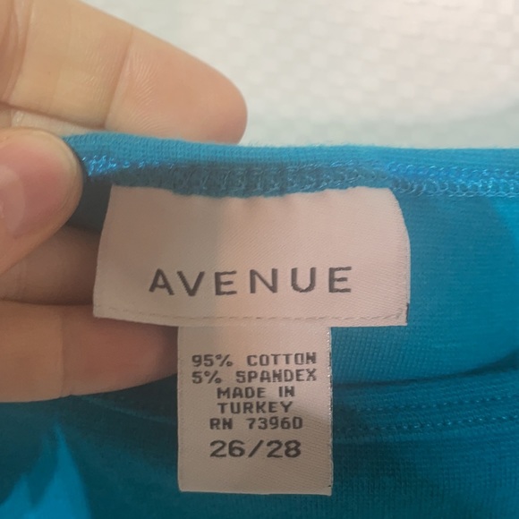 Avenue 26/28 turquoise tank cotton spandex blend euc - Picture 2 of 6